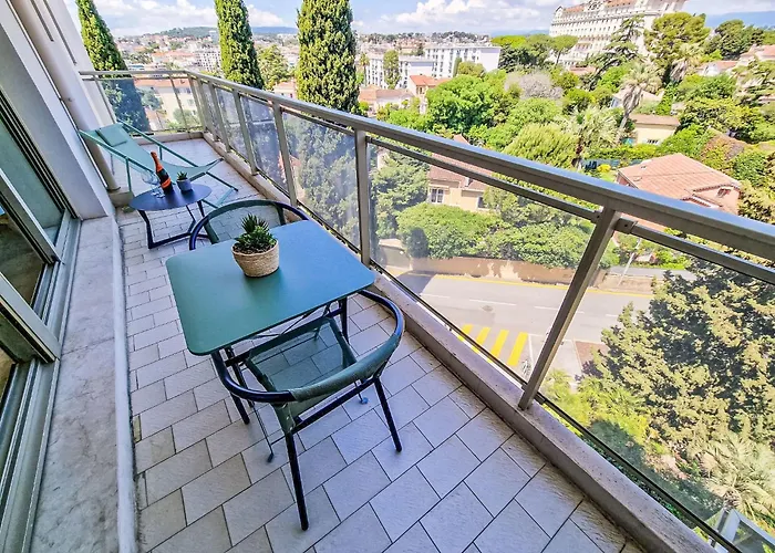 Apartman Le Floriana-2 By Interhome